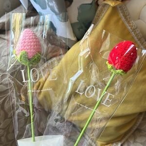 One Crochet strawberry( Red available!)🍓